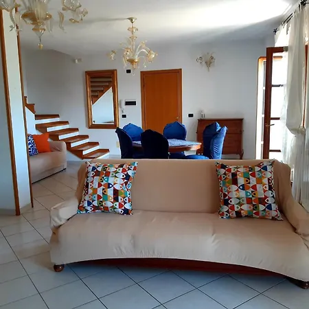 Rocky's House Carasco